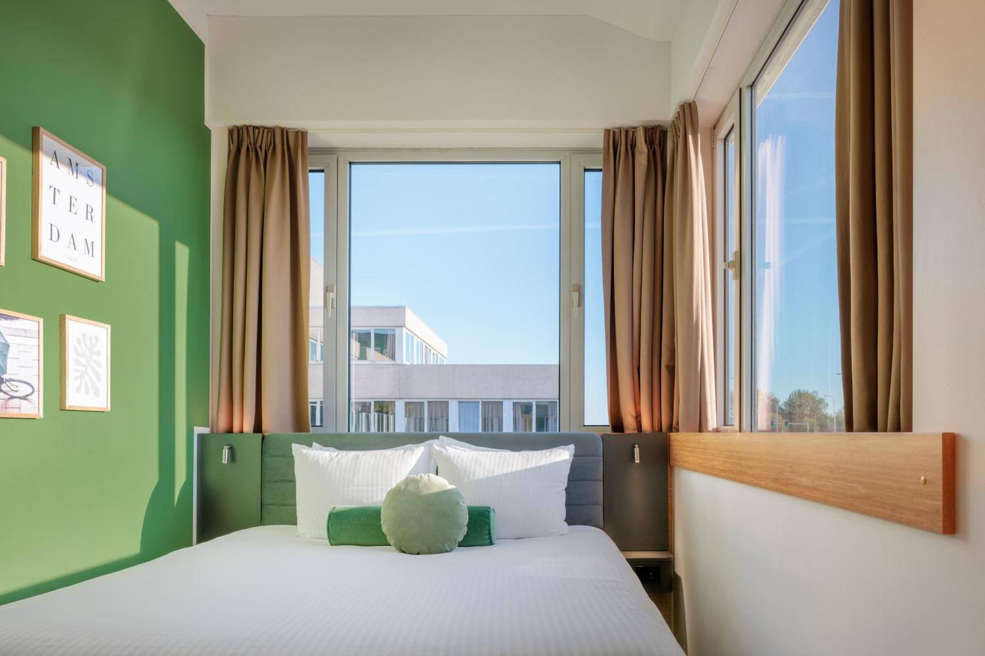 Maxhotel Amsterdam Airport Schiphol - Recently Renovated Hoofddorp Eksteriør billede