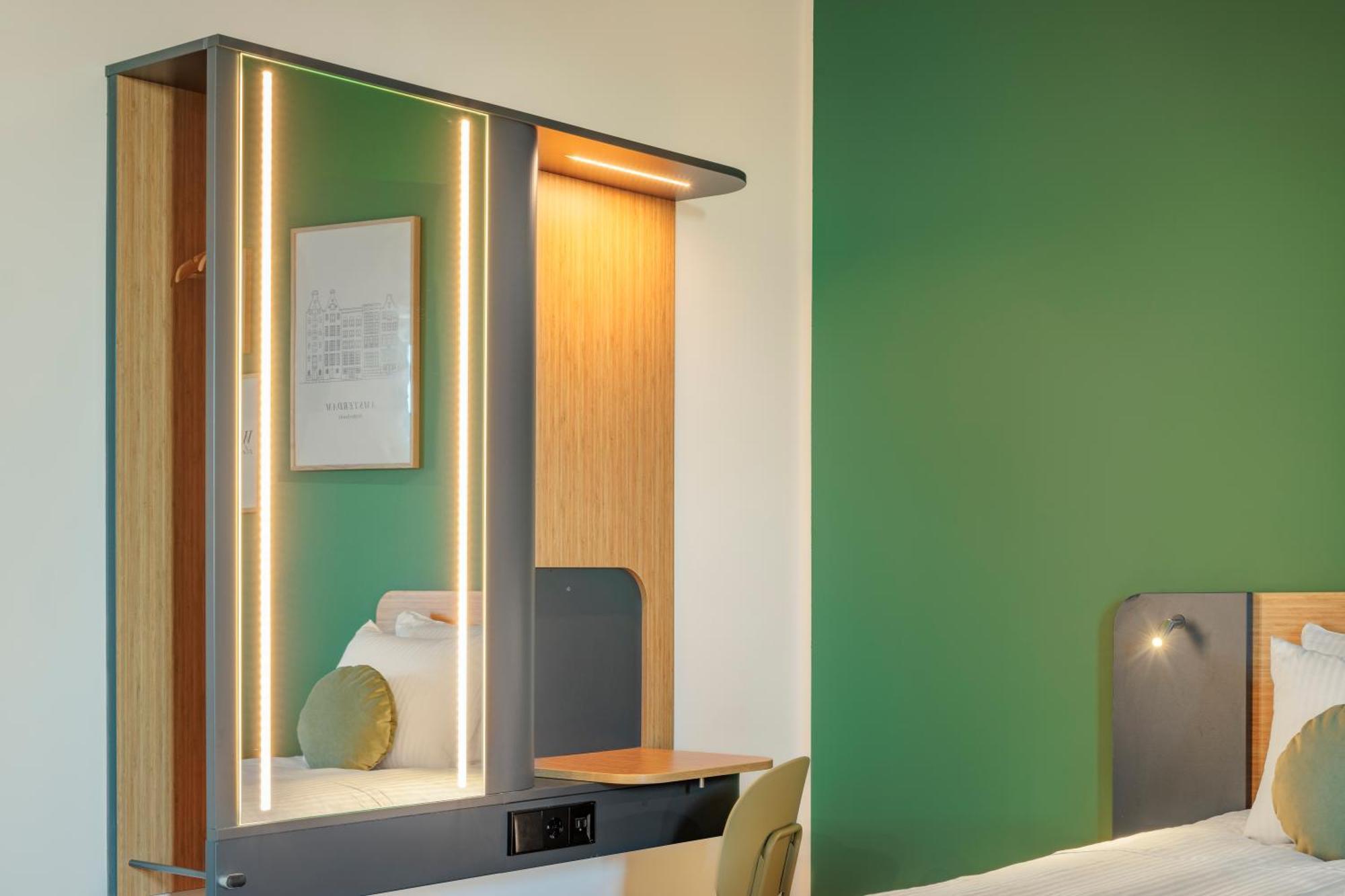 Maxhotel Amsterdam Airport Schiphol - Recently Renovated Hoofddorp Eksteriør billede