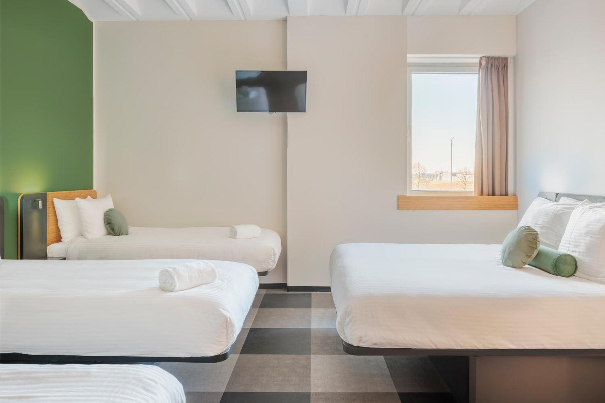 Maxhotel Amsterdam Airport Schiphol - Recently Renovated Hoofddorp Eksteriør billede