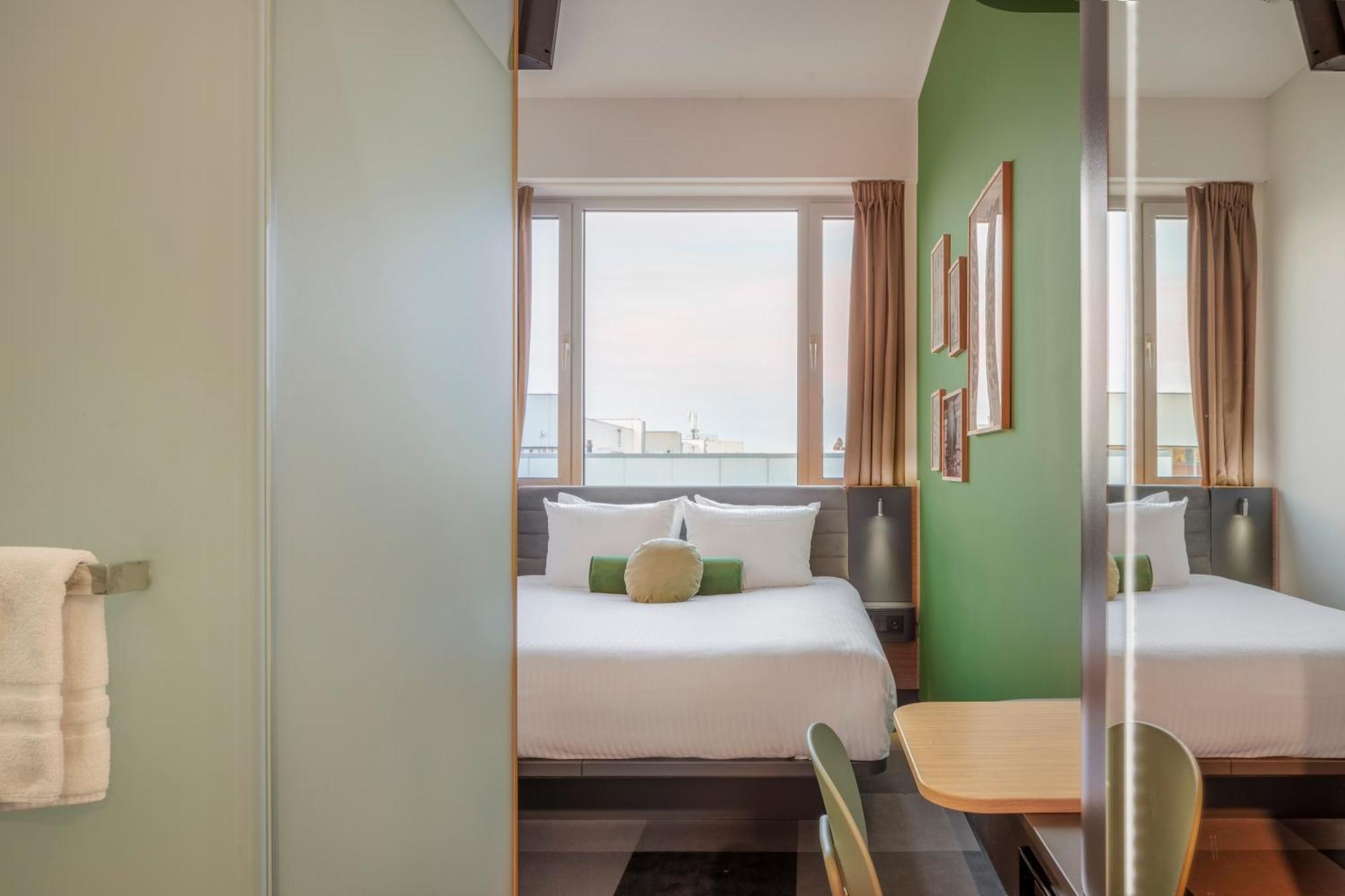 Maxhotel Amsterdam Airport Schiphol - Recently Renovated Hoofddorp Eksteriør billede