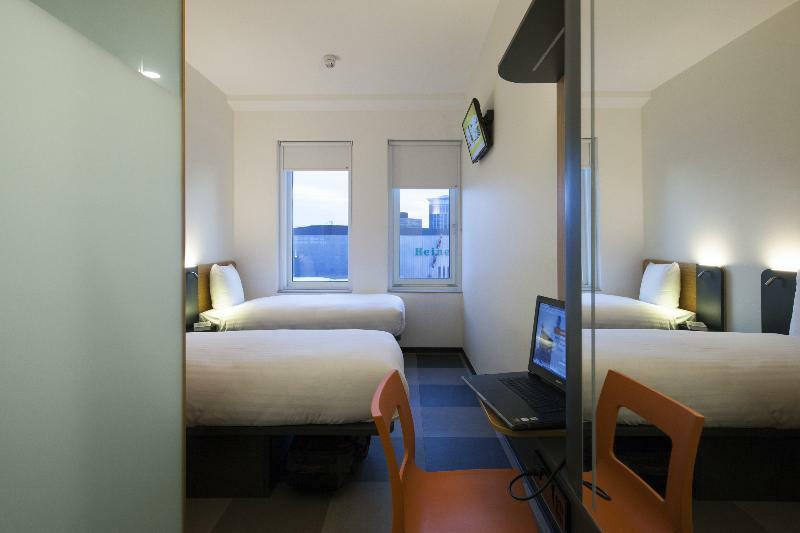 Maxhotel Amsterdam Airport Schiphol - Recently Renovated Hoofddorp Eksteriør billede